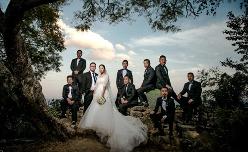 Wedding Dresses for Grooms